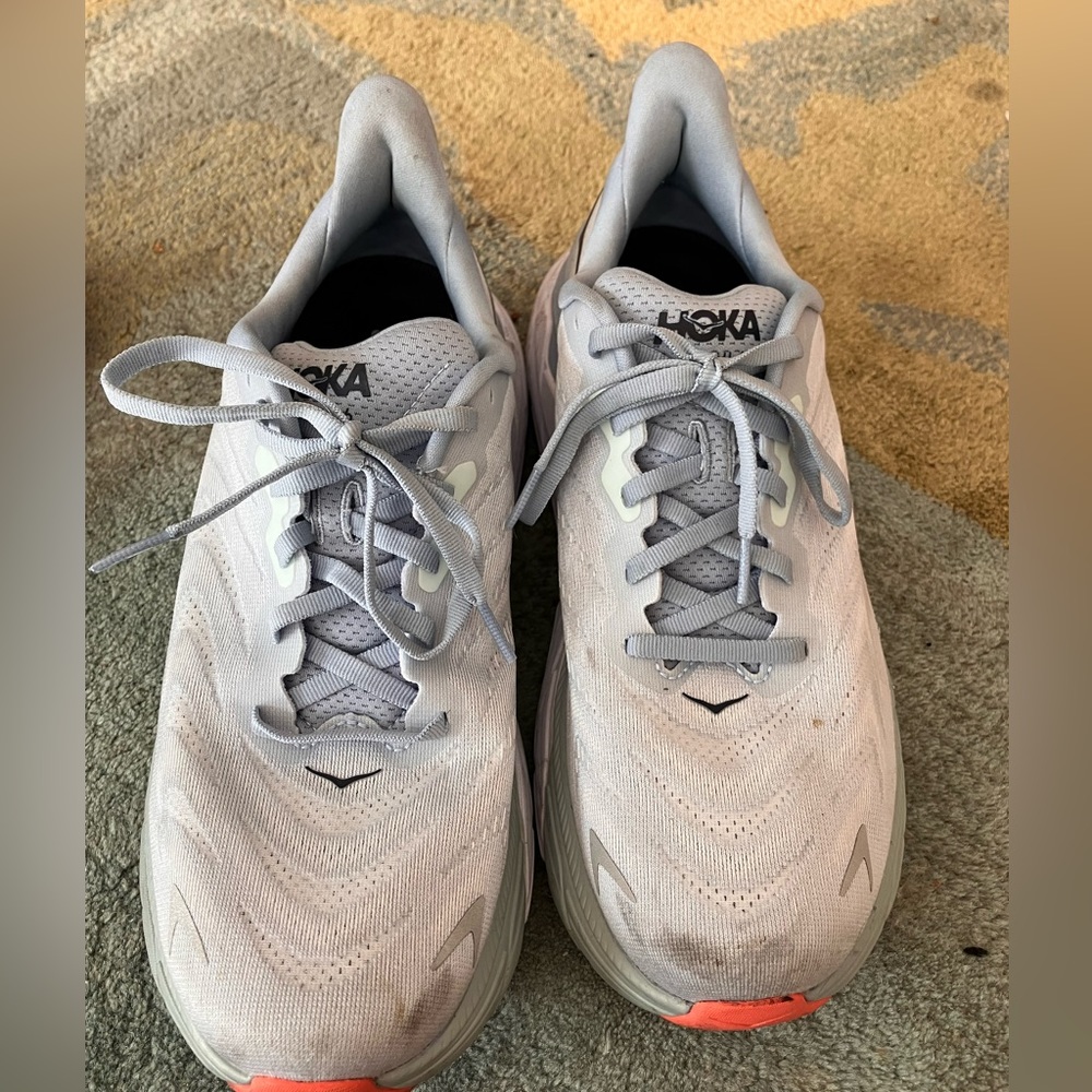 Hoka Arahi 6 Running Shoe size 10 D WIDE